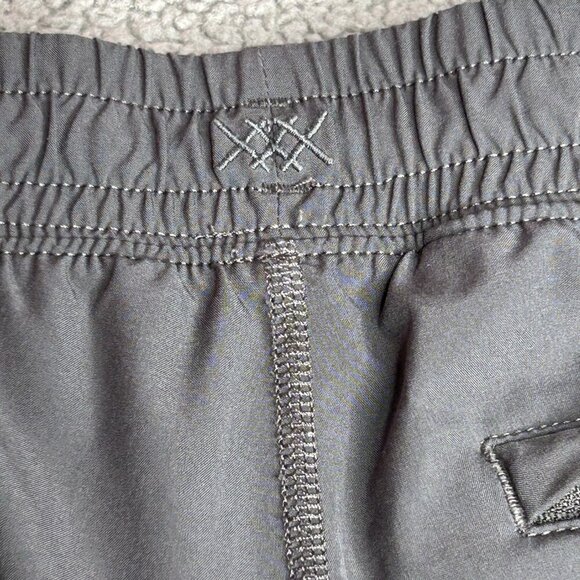 Rhone Shorts Mens Medium Gray Lightweight Performance Stretch Athletic Gym M - Picture 10 of 16